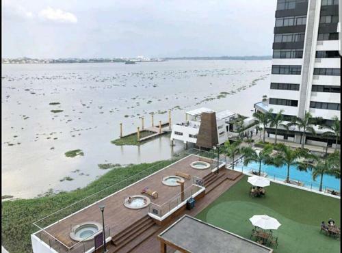 Apartamento Ecu Suites Front View Of River Exclusive Santa Ana