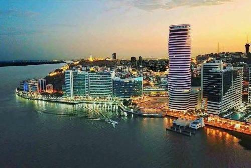 Apartamento Ecu Suites Front View Of River Exclusive Santa Ana
