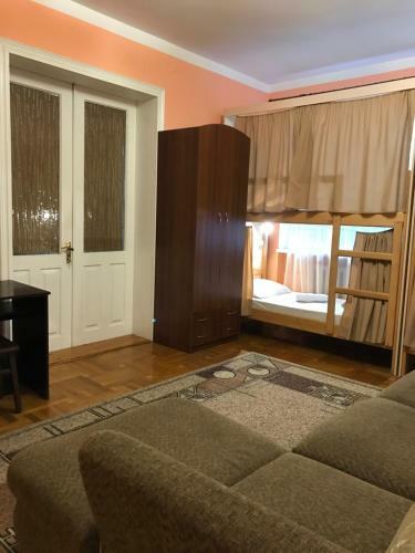 Pelican Guest House & Hostel