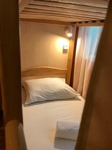 Pelican Guest House & Hostel