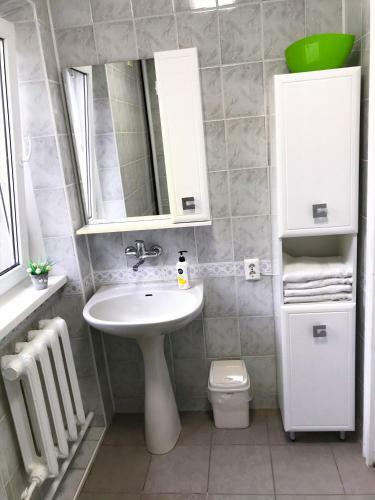 Pelican Guest House & Hostel