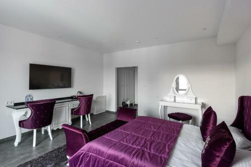 Hotel Grand Royal