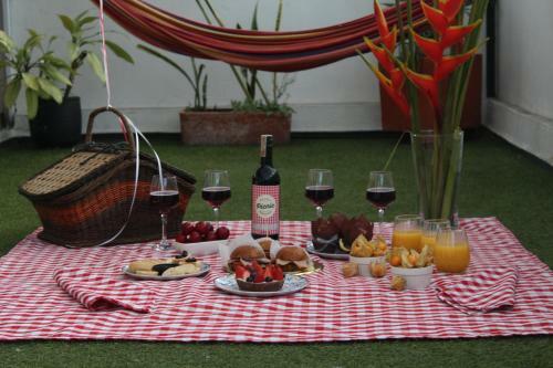 Casa Lantana Usaqu�n Hostel