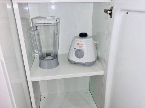 Spacious 2 Bedroom Apartment Great Location (202)