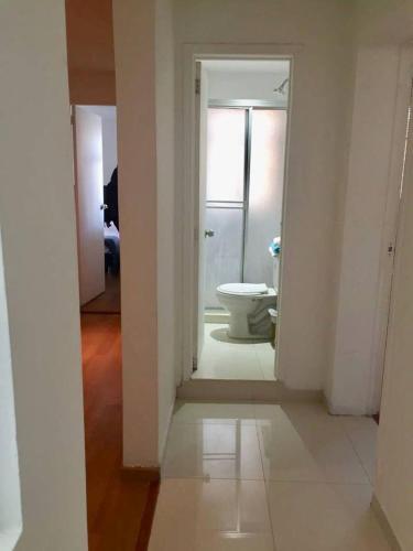 Spacious 2 Bedroom Apartment Great Location (202)