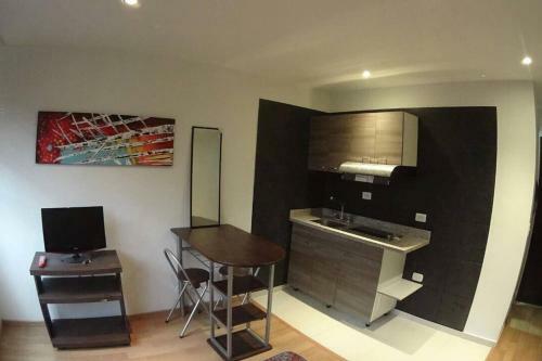 Cosy Studio Apartment Great Location (203)