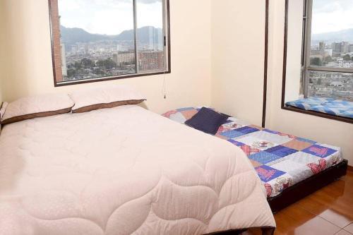 Apartment: Corferias, Embajada, Airport, Agora,g12