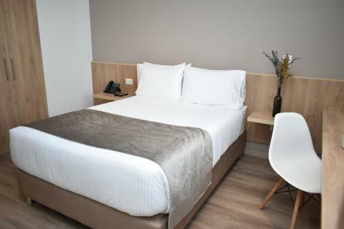 Em Budget Hotel Corferias