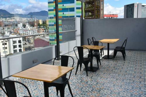 Em Budget Hotel Corferias