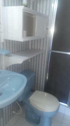 Habitaci�n Con Ba�o Privado E Iluminada Para Descansar