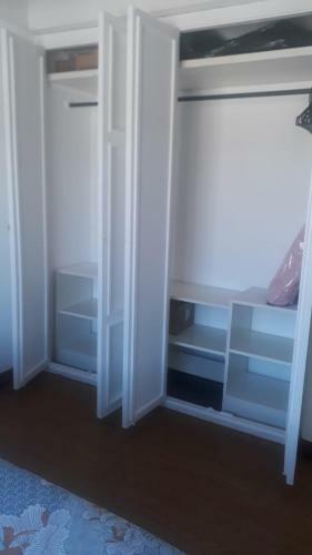 Habitaci�n Con Ba�o Privado E Iluminada Para Descansar