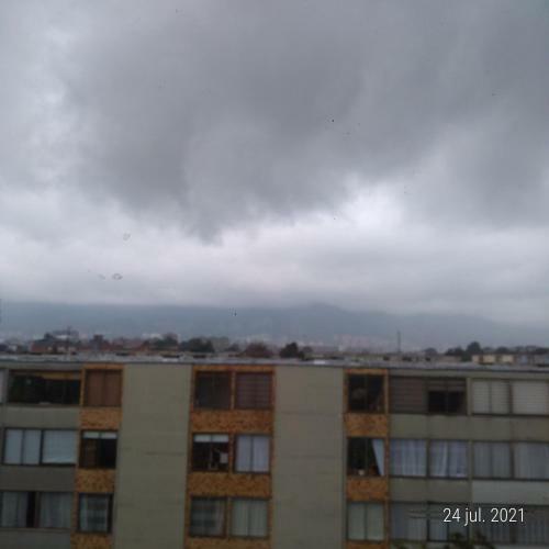 Habitaci�n Con Ba�o Privado E Iluminada Para Descansar