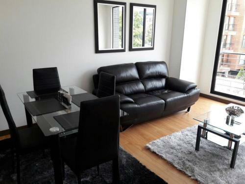 Beautiful Apartment North Of Bogot�