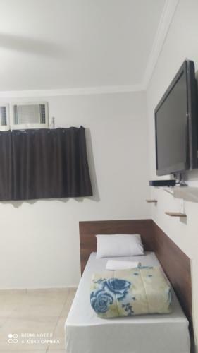 Hostal Quarto Com Ar, Wi Fi,frigobar Perto Da Basilica