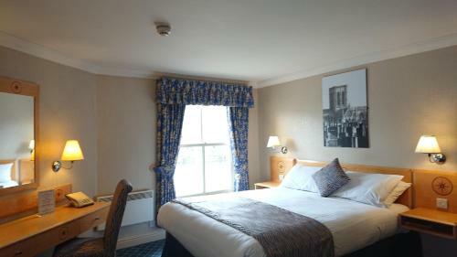 The Queens Hotel