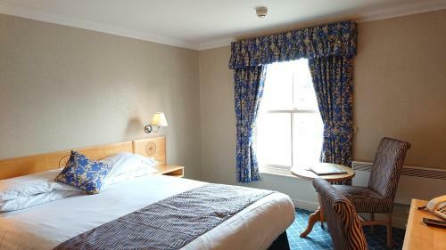The Queens Hotel
