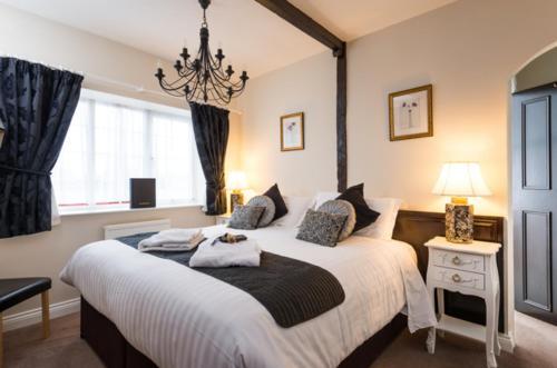 Posada Coach House Hotel