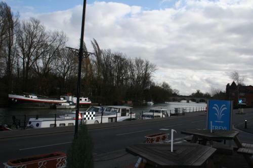 The Thames Hotel