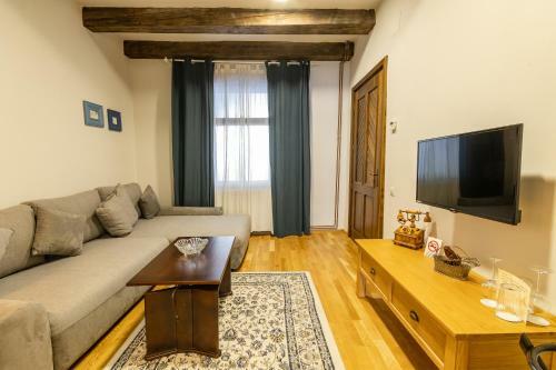 Hostal Wood House Republicii