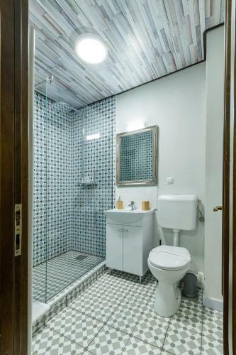 Hostal Wood House Republicii