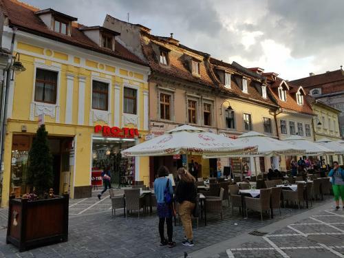 Hostal Wood House Republicii