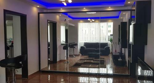Apartamento Mirrors Old Town Central