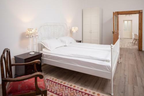 Hirscher Apartments