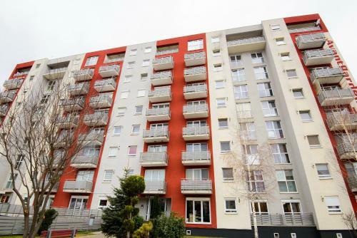 Beatrice Apartments