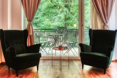 Nature Apartment - Minutes Away From The Old Town