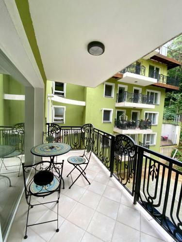 Nature Apartment - Minutes Away From The Old Town