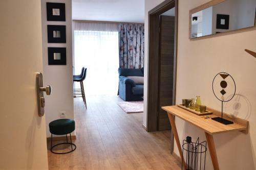 Roadstar Apartmants Coresi