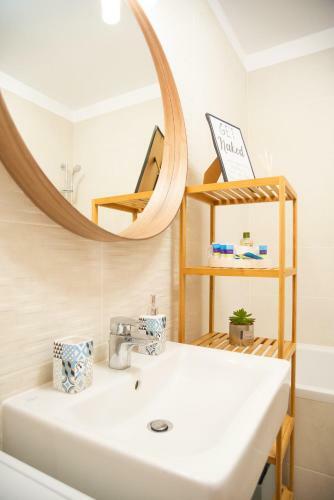 Roadstar Apartmants Coresi