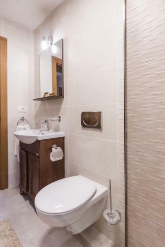 Aki Gray Apartment