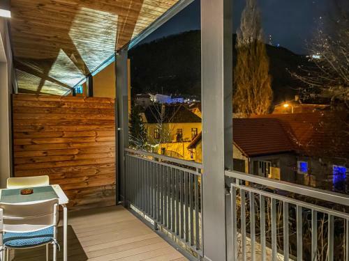 Pinehouse Luxury Apartment
