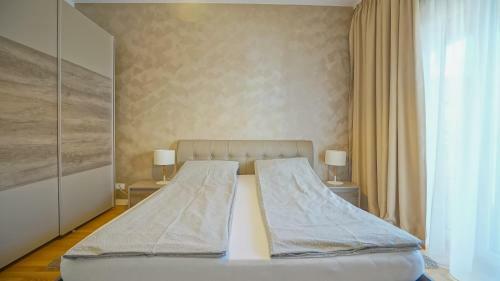 Pinehouse Luxury Apartment