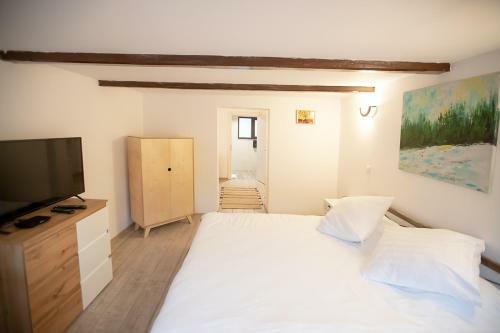 Hostal Brasha Residence