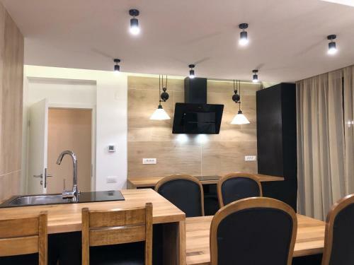 New Luxury Central Apartment 5b