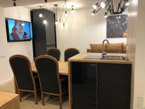 New Luxury Central Apartment 5b