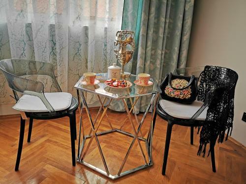 Crystal Central Apartment