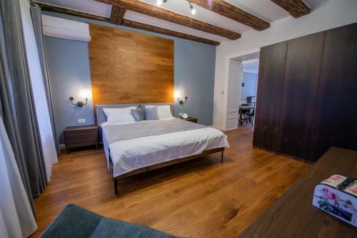 Apartamento Poarta Schei 18