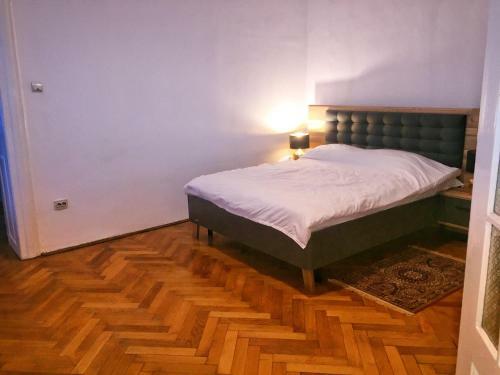 Apartamento Piata Sfatului Residence
