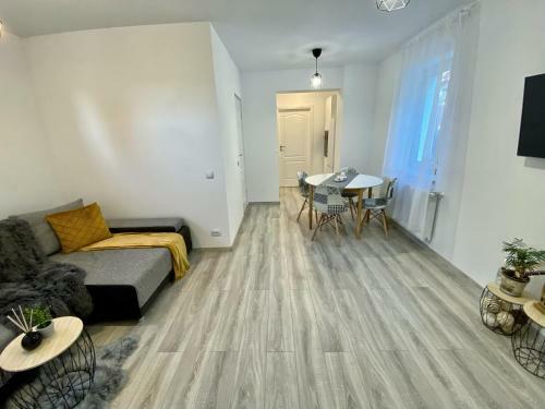 Dali Apartment
