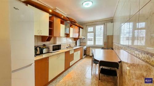 Apartament Centrul Vechi Brasov