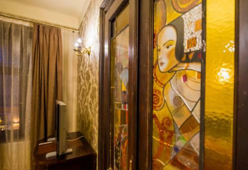Aristocrat Vintage Apartment