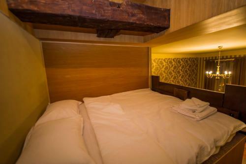 Aristocrat Vintage Apartment