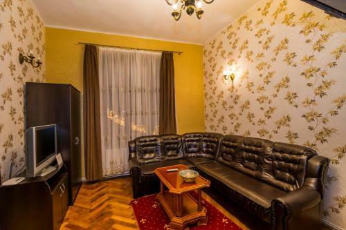 Aristocrat Vintage Apartment