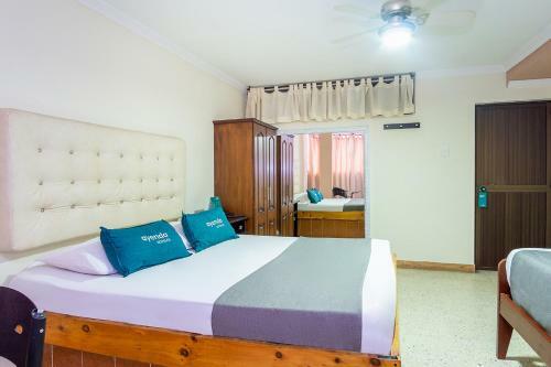 Hotel Ayenda Bugatier
