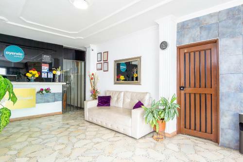 Hotel Ayenda Bugatier
