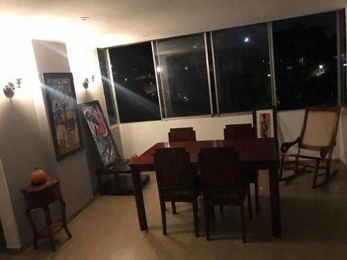 Miraflores Apartamento de 3 Alcoba Familiar