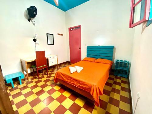Ding-dong Hostel